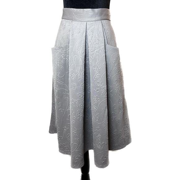 Closet London Floral Embossed A-Line Skirt Size 8 Gray Pleated Midi Pockets - Picture 1 of 4